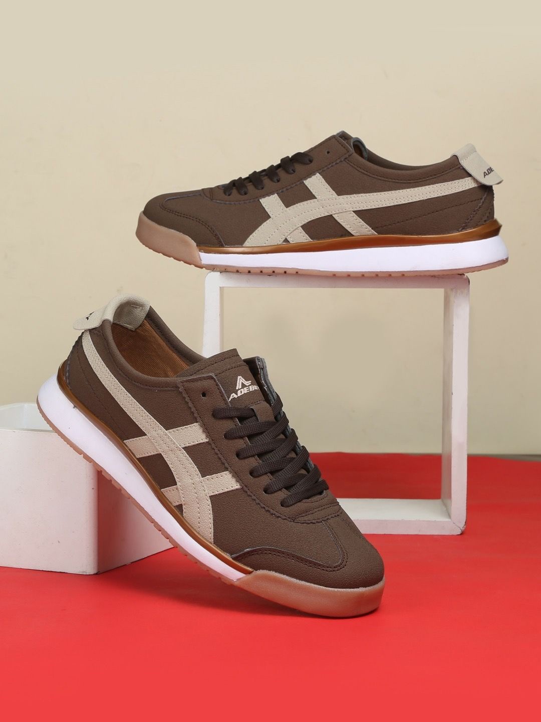 

adeboy Men Round Toe Lace-Up Lightweight PU Sneakers, Brown