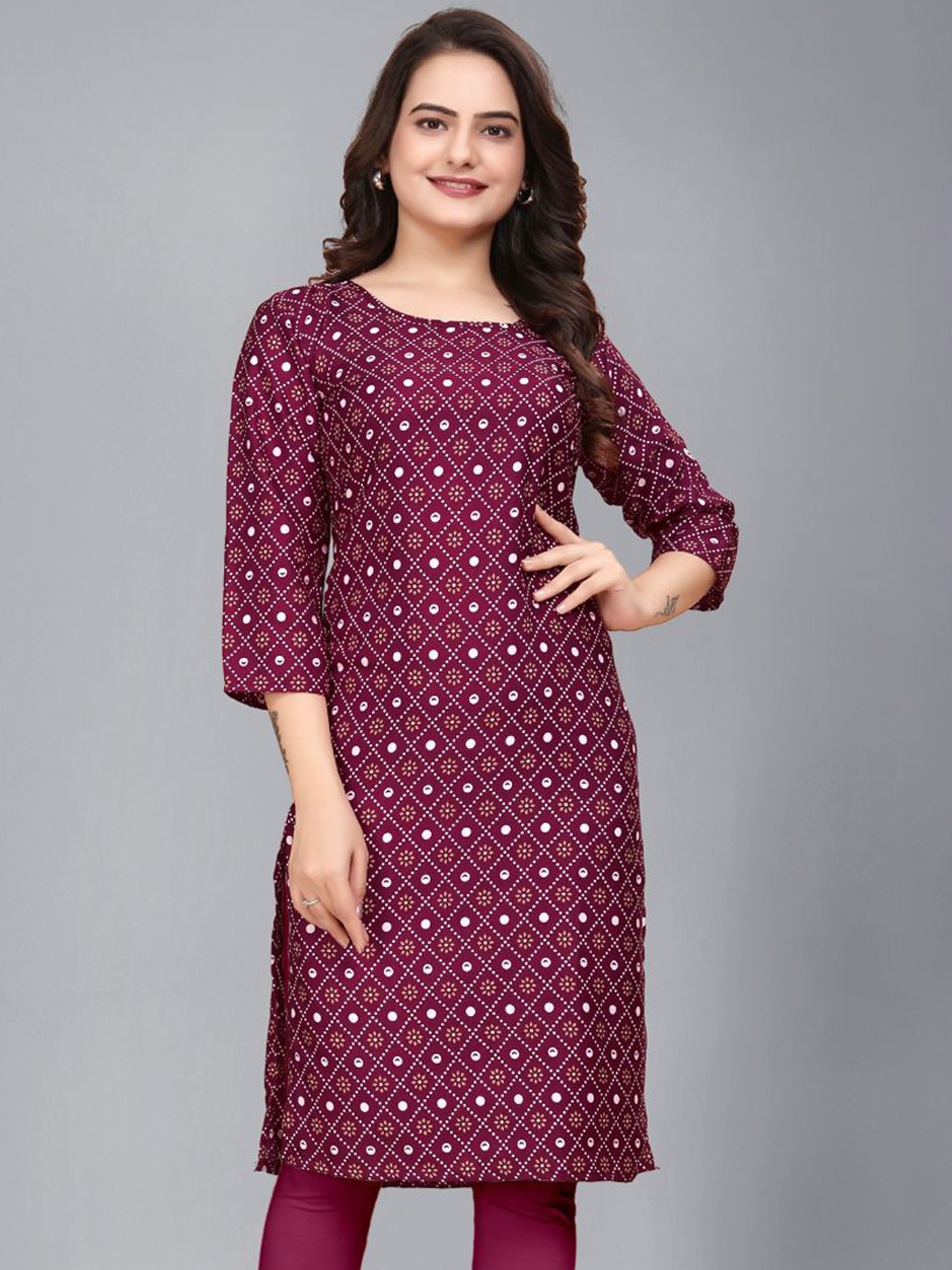 

AK FASHION MALL Floral Printed Thread Work Crepe Straight Kurta, Purple