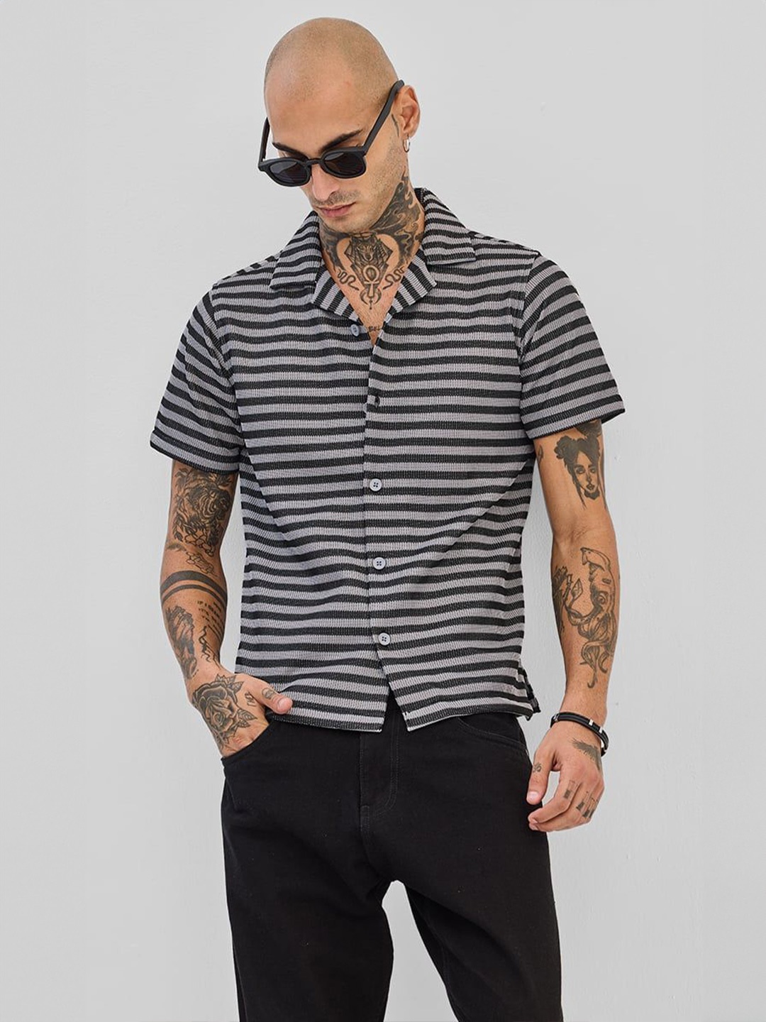 

Snitch Men Smart Slim Fit Horizontal Stripes Opaque Striped Casual Shirt, Grey