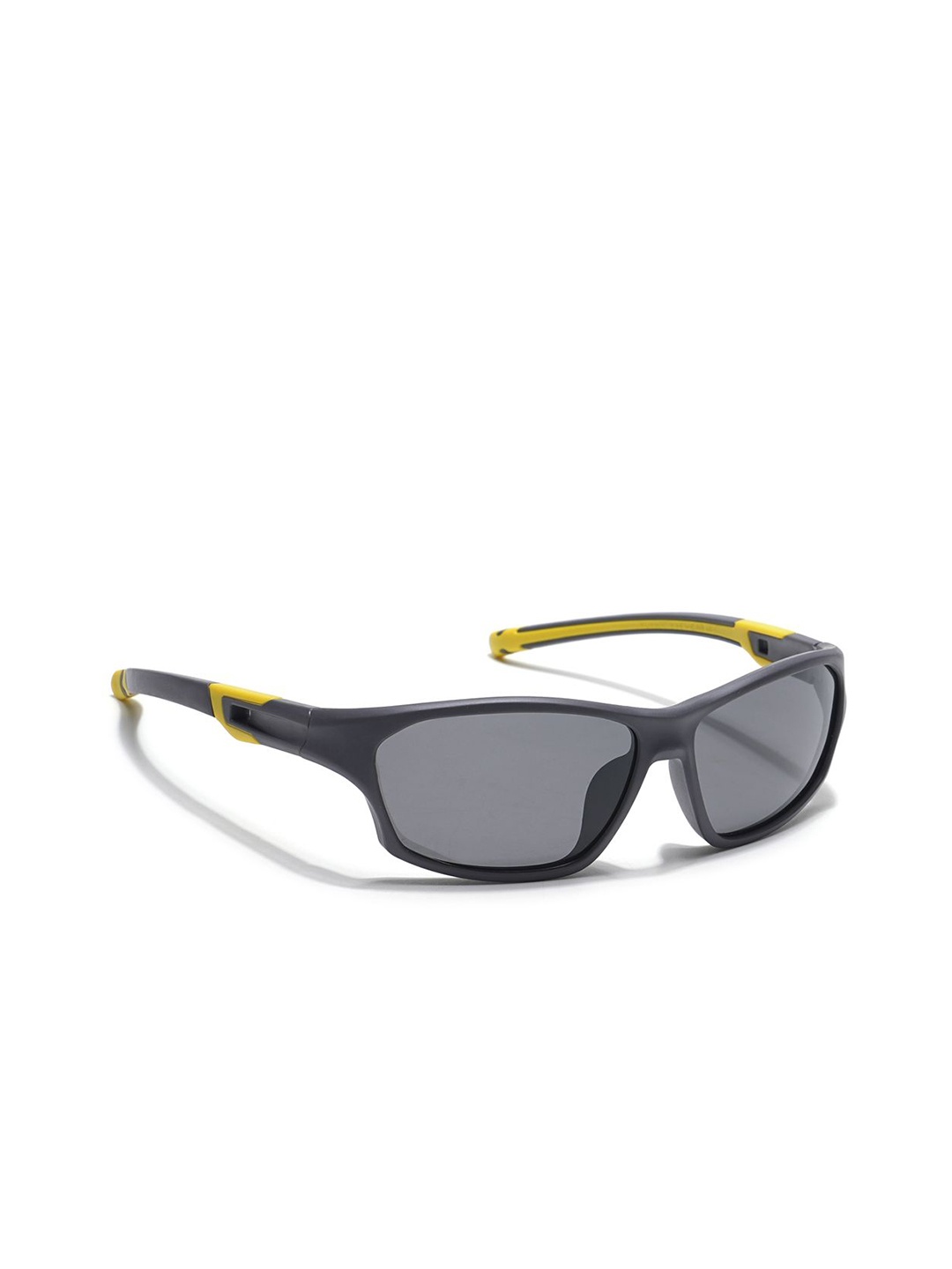 

Voyage Kids Sports Sunglasses with Polarised and UV Protected Lens 704PMG5898, Black