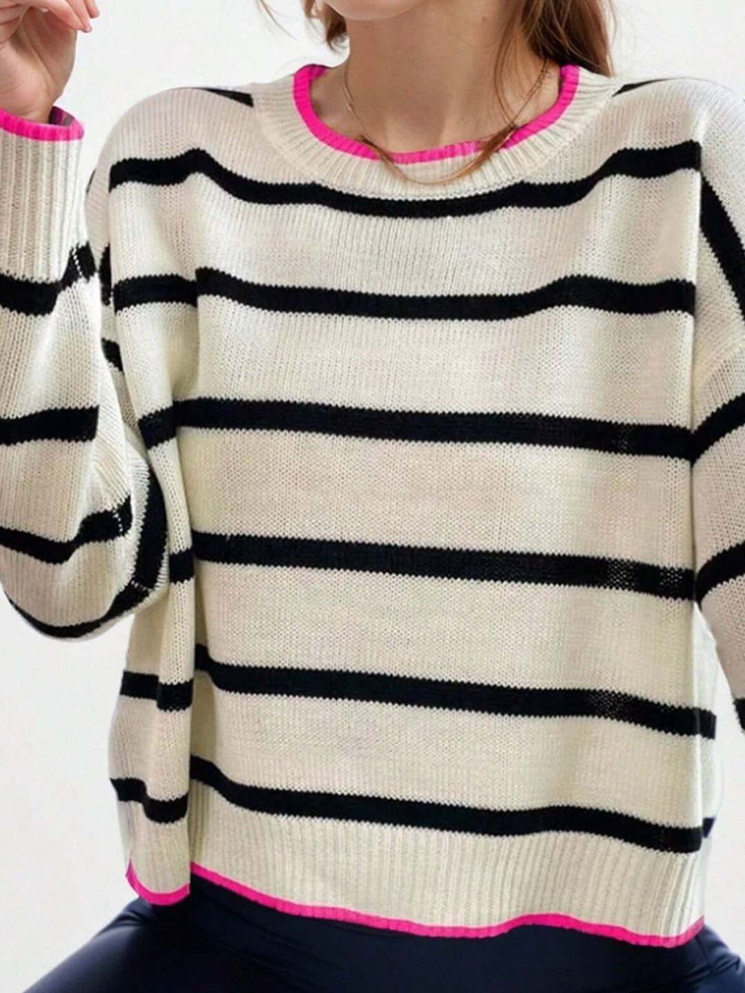 

StyleCast Women Acrylic Striped Round Neck Long Sleeves Pullover, White