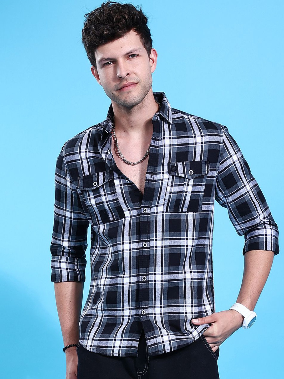 

The Indian Garage Co Checked Casual Shirt, Black