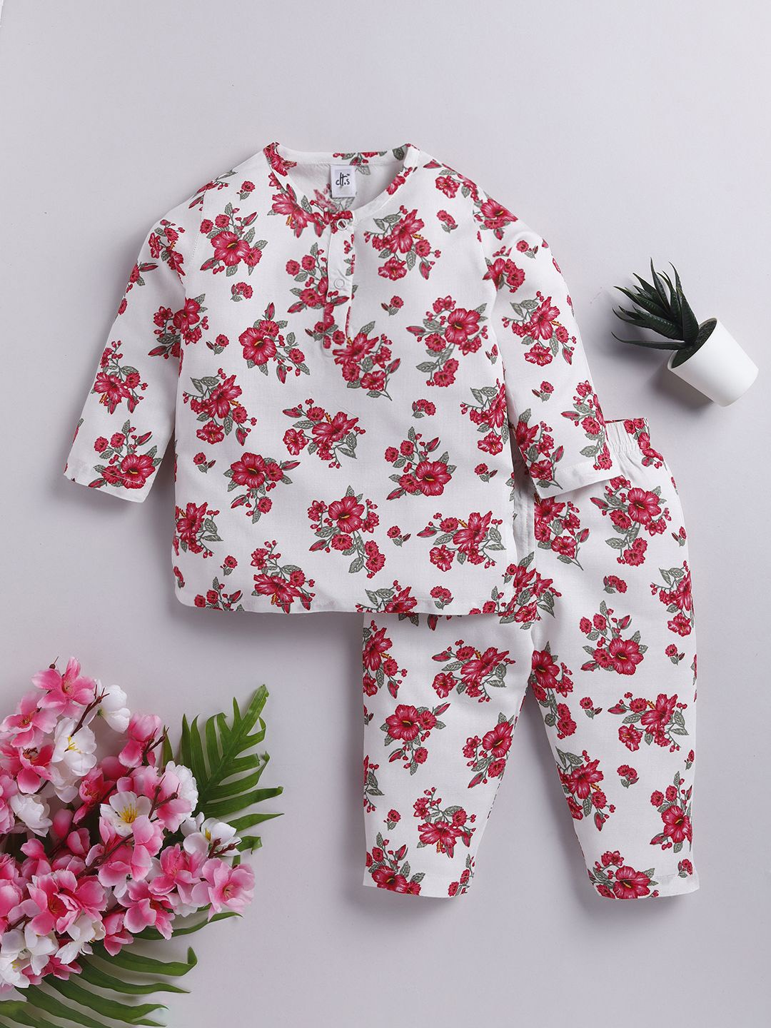 

Clt.s Kids Printed Night suit, Red