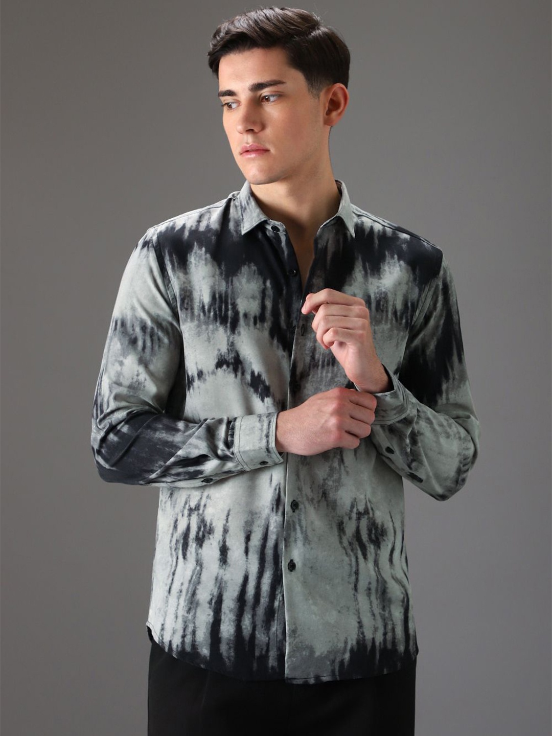 

Banana Club Men Abstract Printed Classic Slim Fit Satin Casual Shirt, Grey