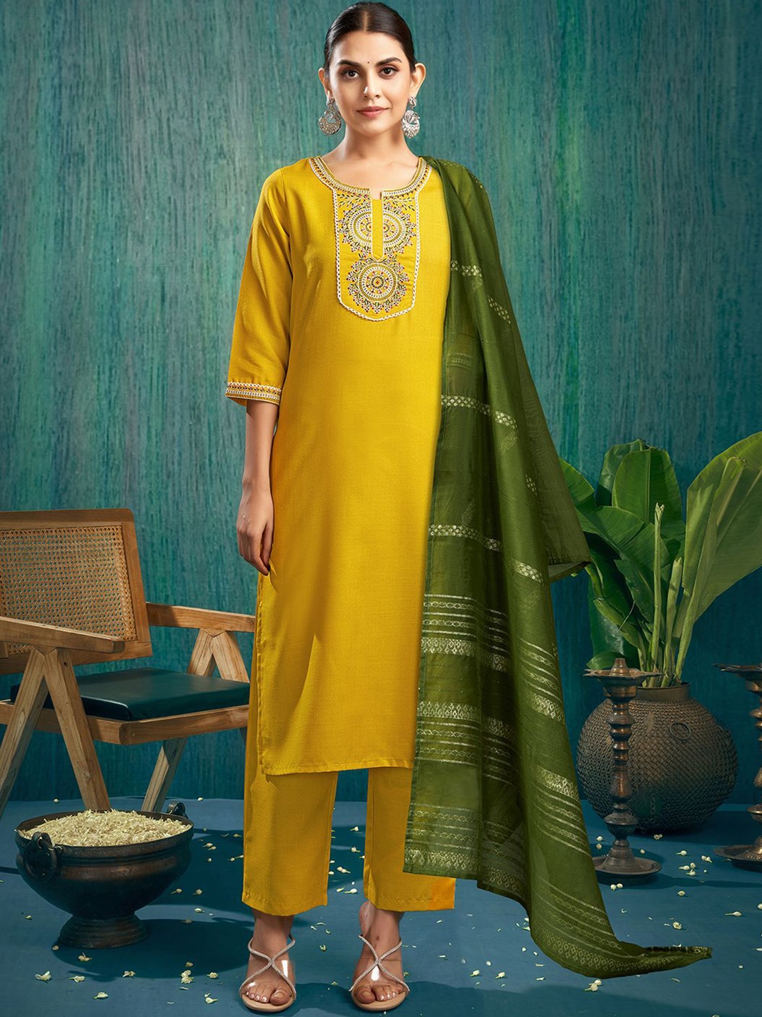 

KALINI Floral Yoke Design Thread Work Straight Kurta with Trousers & Dupatta, Yellow