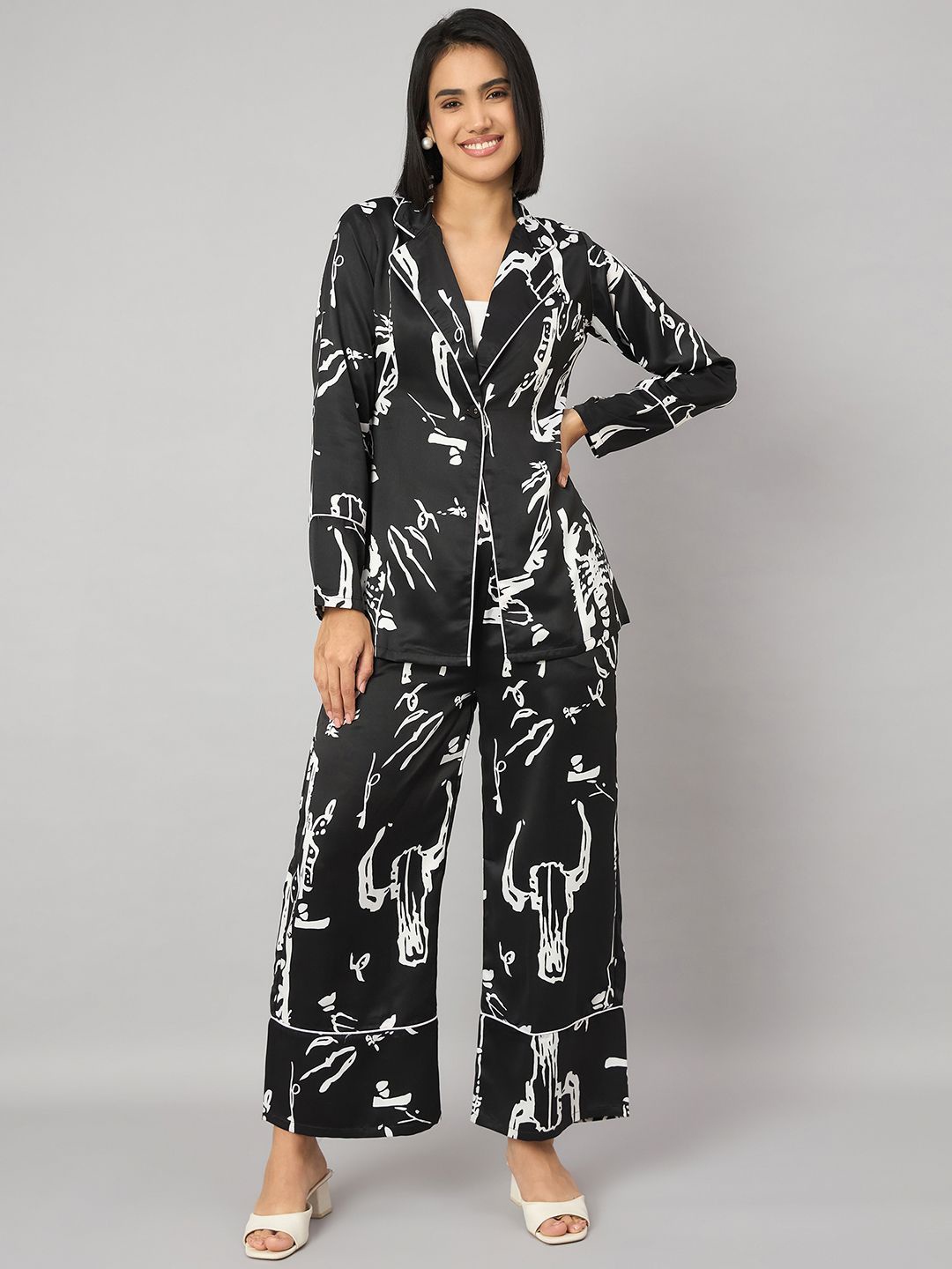 

Orchid Blues Notched Lapel Collar Printed Blazer With Trousers, Black