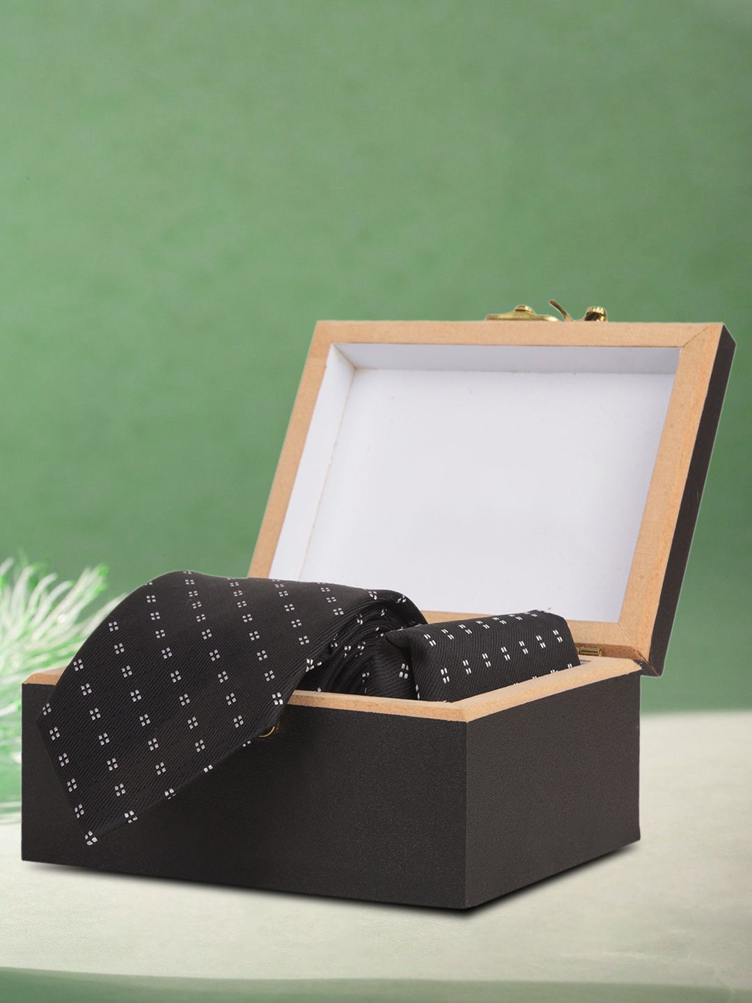 

Cazzano Men Neck Tie With Pocket Square Accessory Gift Set, Black