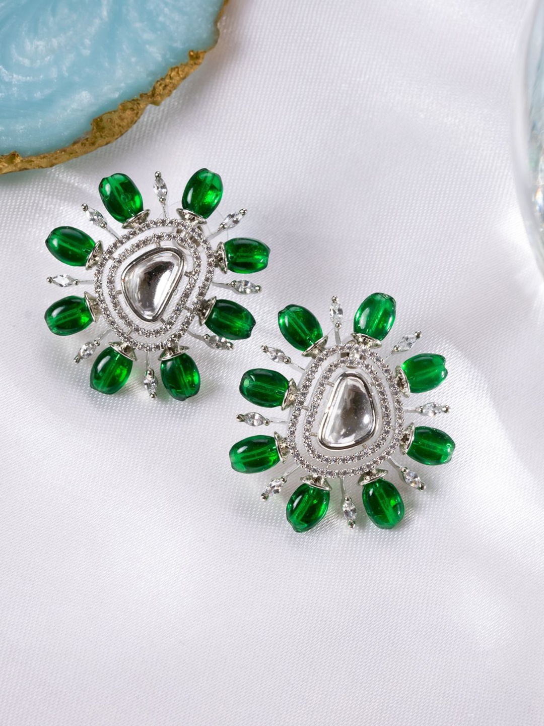 

PUTSTYLE Silver-Plated Floral Kundan Studs