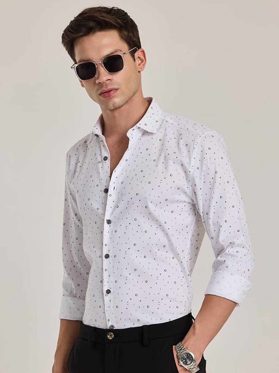 

Snitch Men Smart Spread Collar Micro Ditsy Printed Cotton Casual Shirt, White