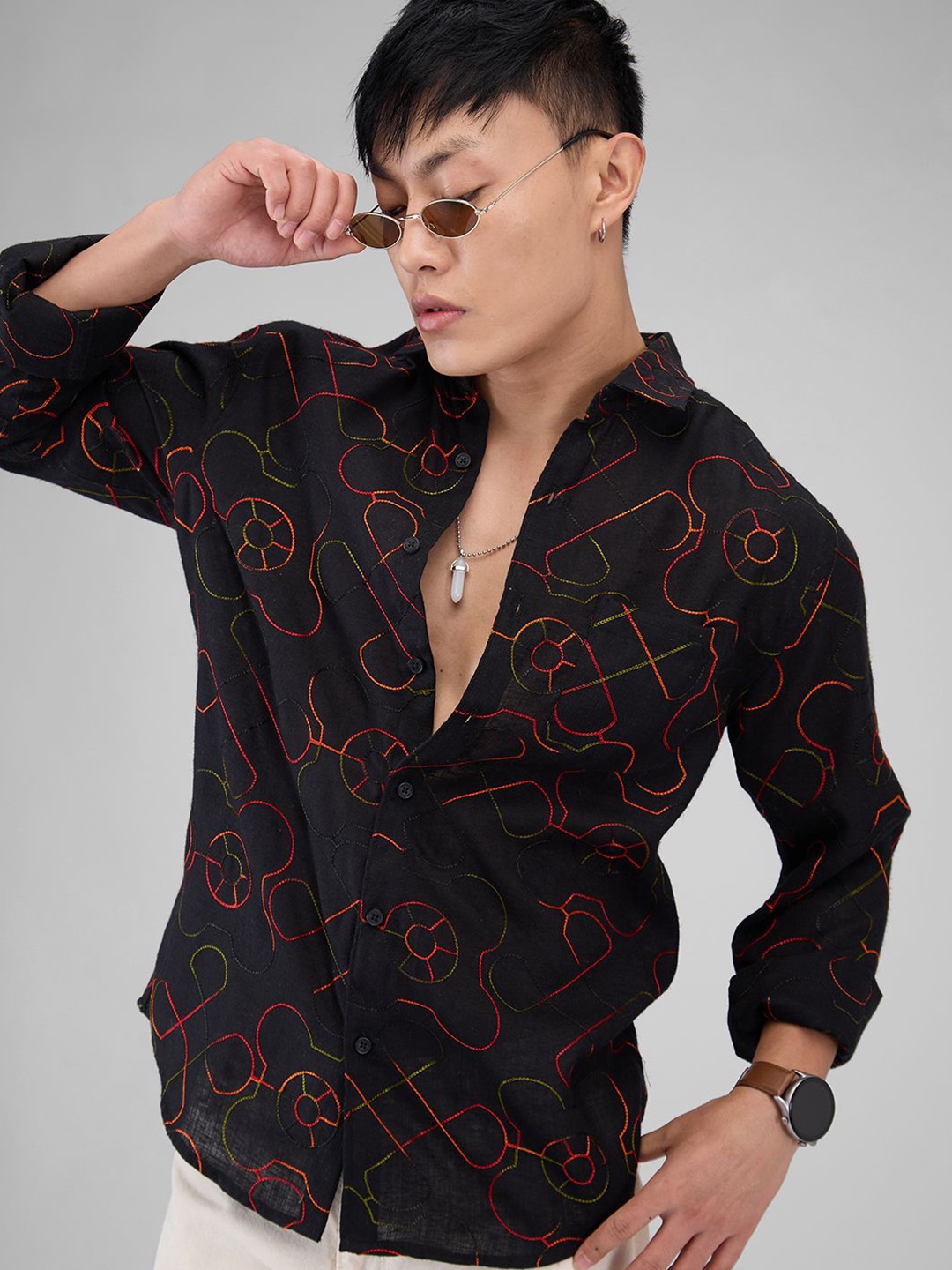 

VASTRADO Men Classic Cutaway Collar Ethnic Motifs Printed Cotton Slim Fit Casual Shirt, Black