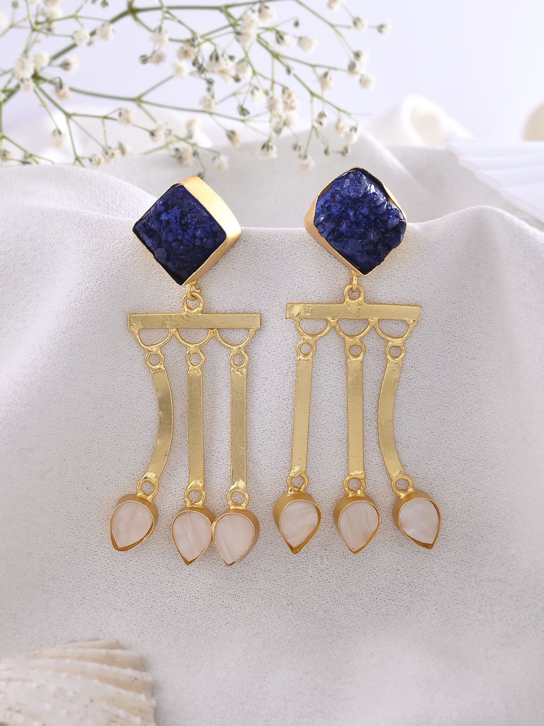 

DASTOOR Gold Plated Artificial Stones Studded Contemporary Drop Earrings