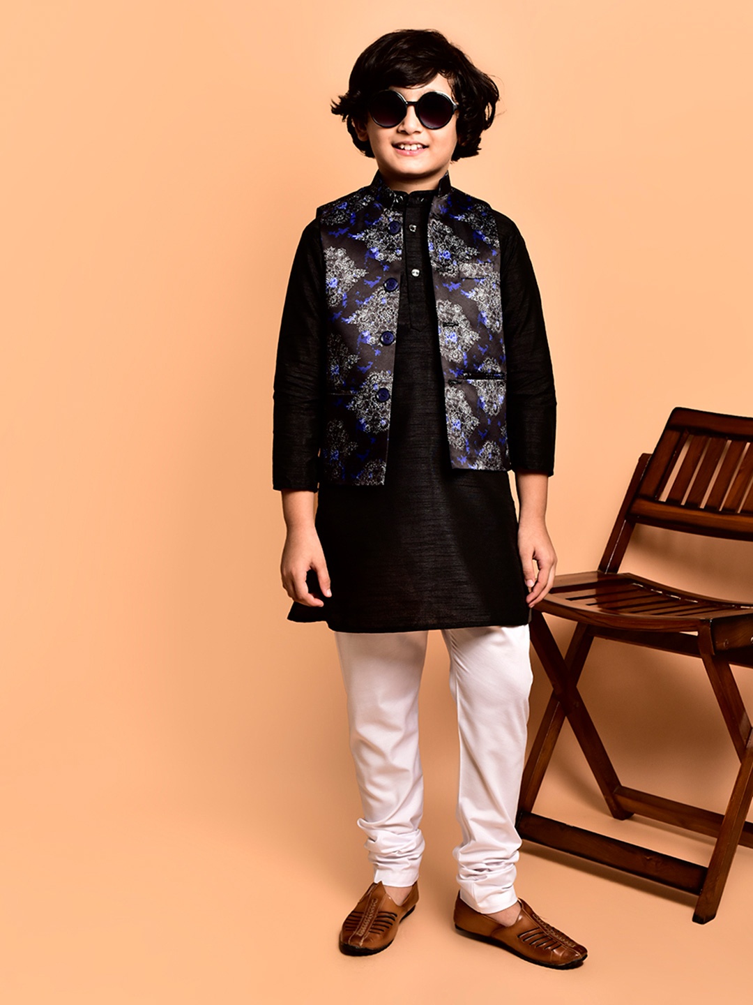 

PRINTCULTR Boys Band Collar Regular Kurta With Churidar With Nehru Jacket, Black