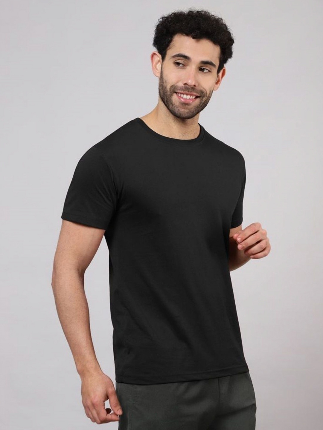 

TrulyFeb Men Solid Round Neck Cotton T-shirt, Black