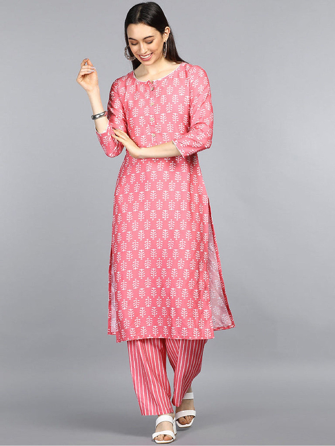 

MAHALASA Women Ethnic Motifs Printed Regular Pure Cotton Kurta with Palazzos, Pink