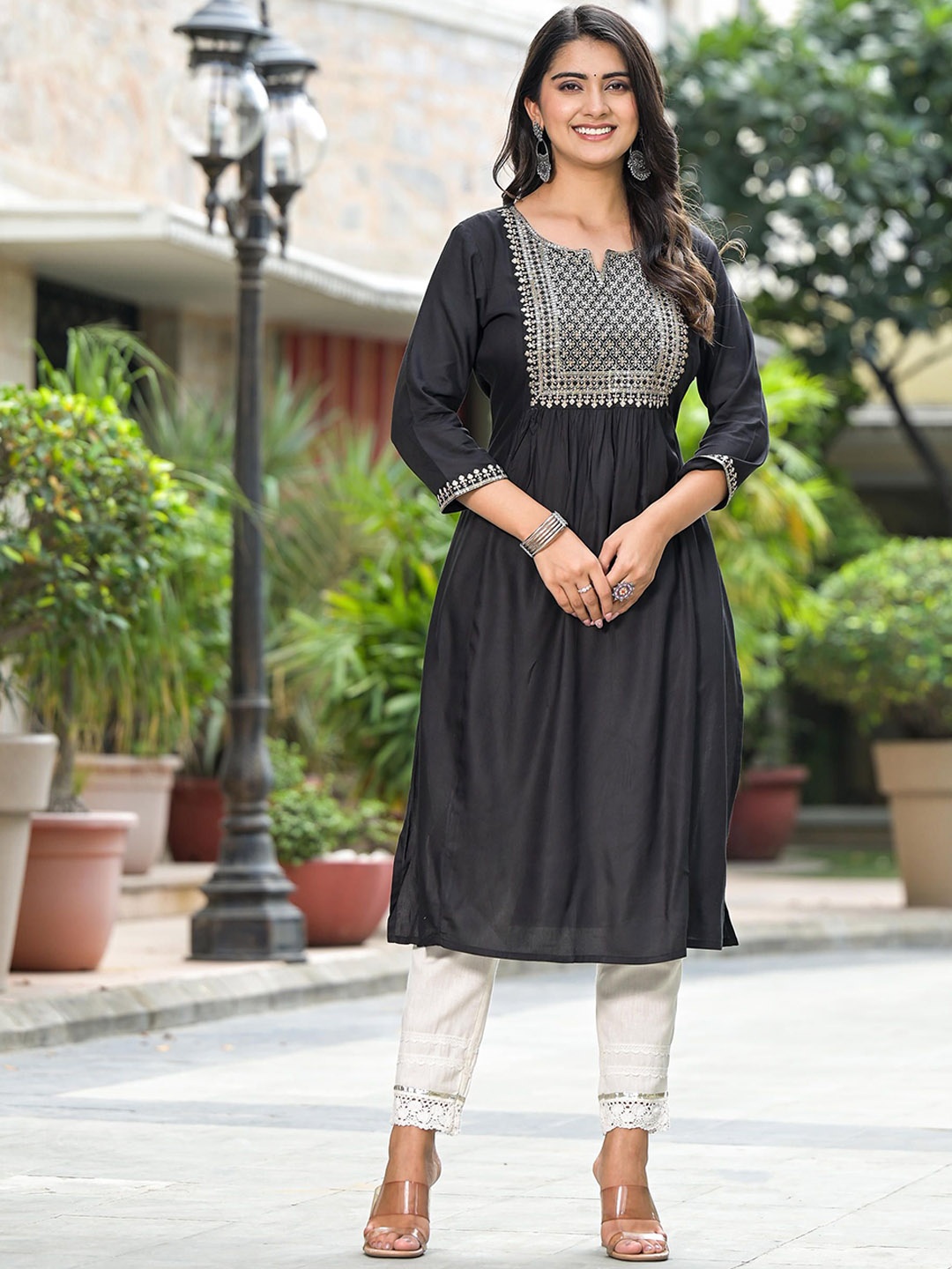 

Juniper Ethnic Motifs Embellished Straight Kurta, Black