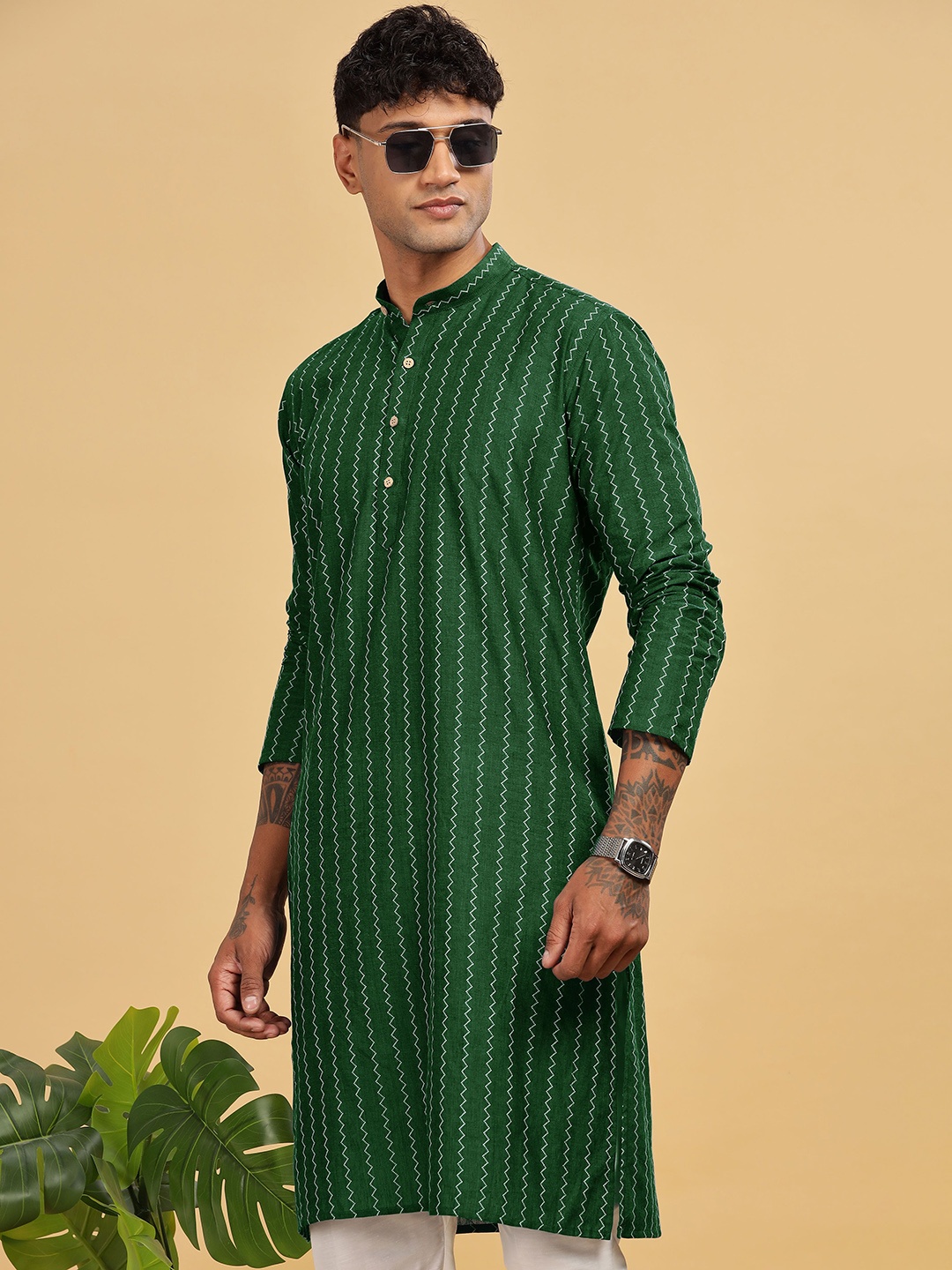 

Anouk Green Striped Mandarin Collar Cotton Kurta