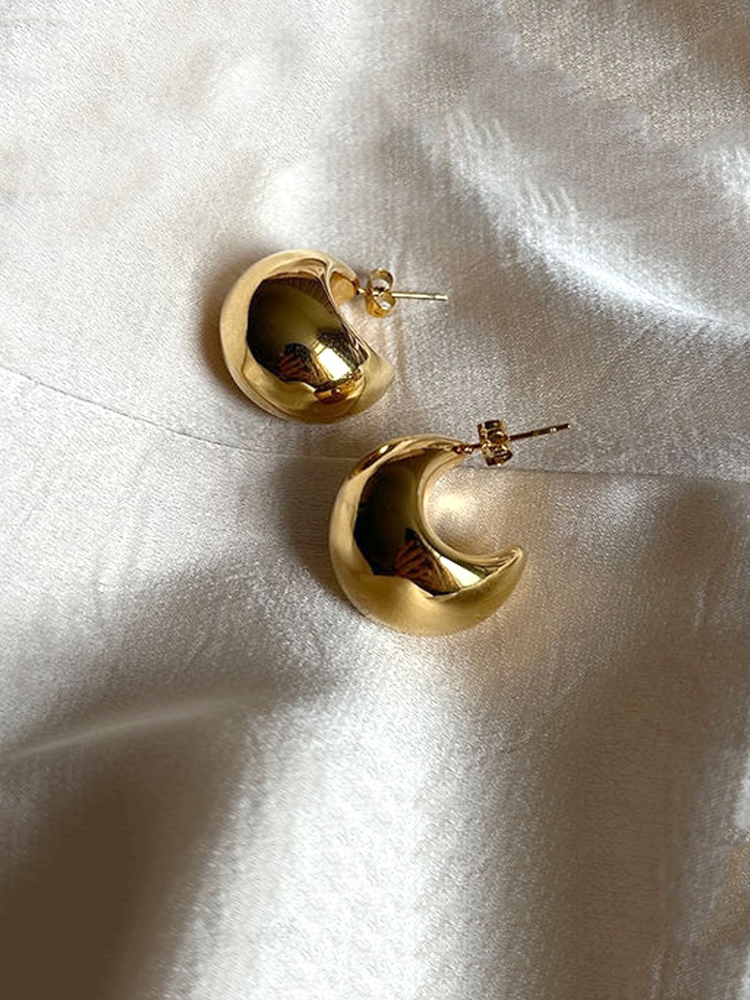 

FIMBUL Gold-Plated Classic Stainless Steel Antique Studs