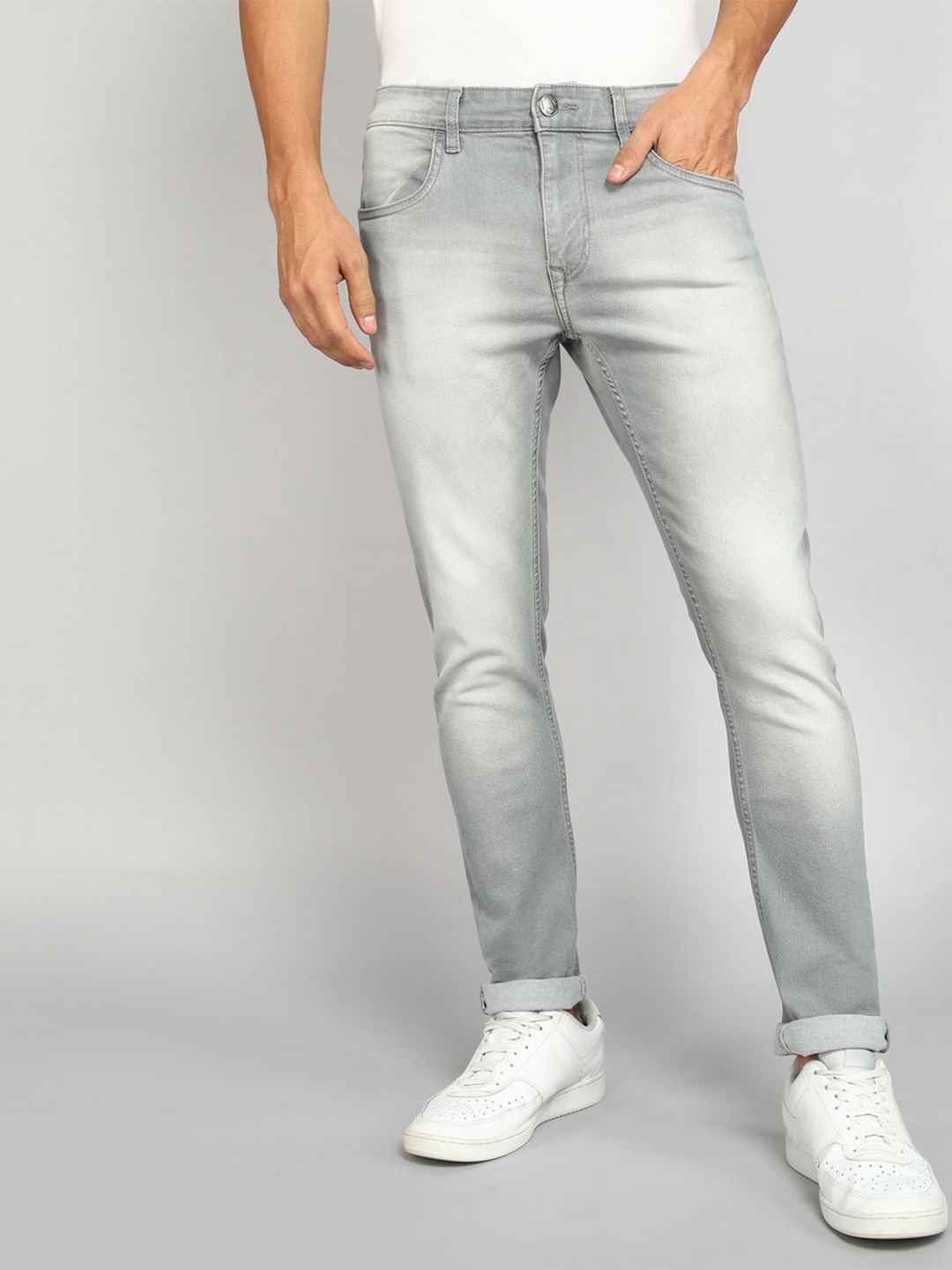 

WROGN Men Classic Heavy Fade Jeans, Grey