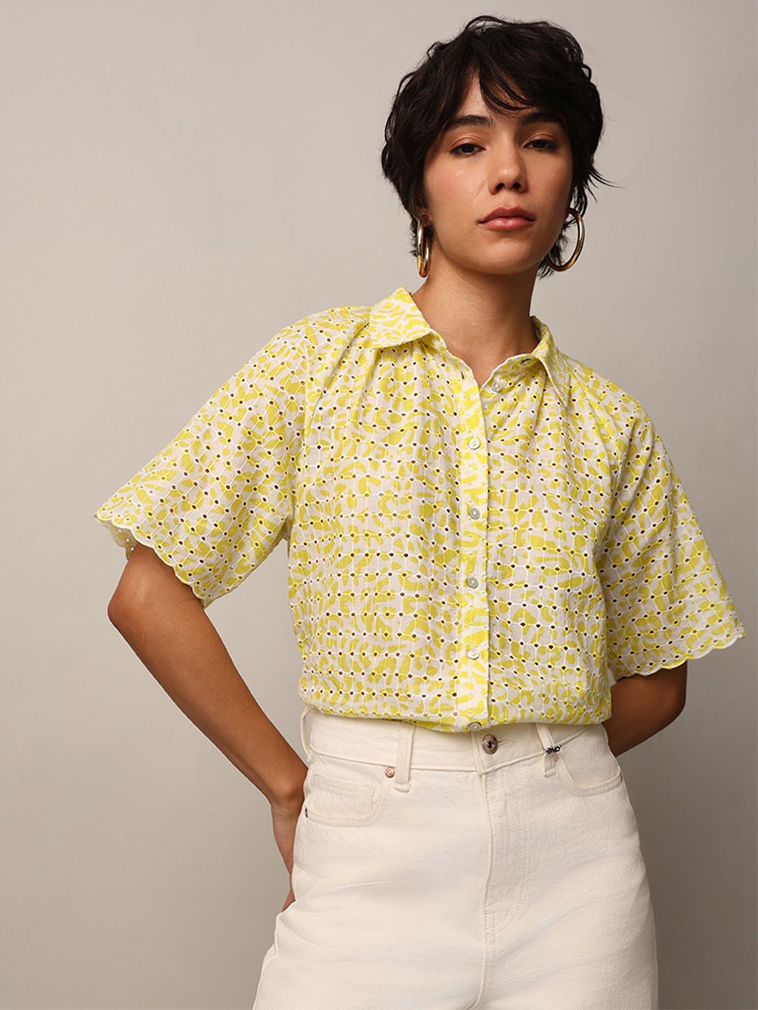 

ONLY Women Cutaway Collar Abstract Printed Cotton Casual Shirt, White