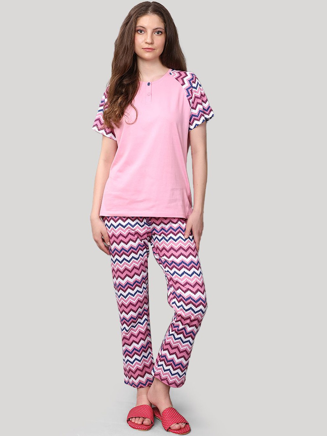 

evolove Women Geometric Printed Night suit, Pink