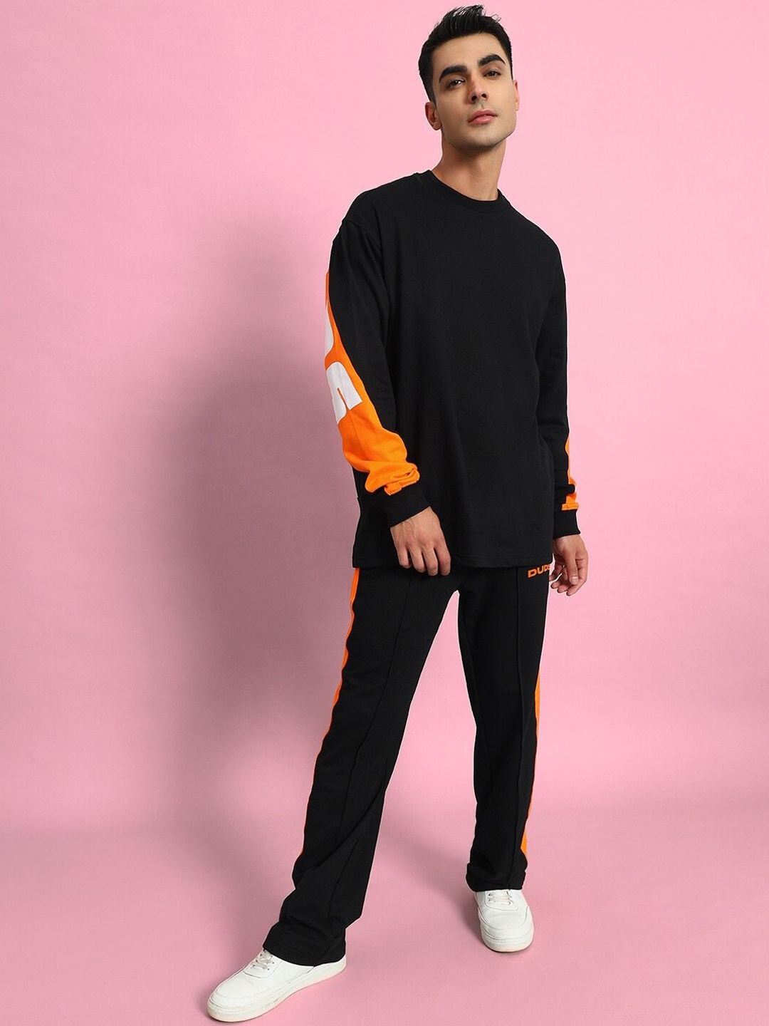 

WEARDUDS Round Neck Colourblocked Sweatshirt With Trouser Co-Ords, Black