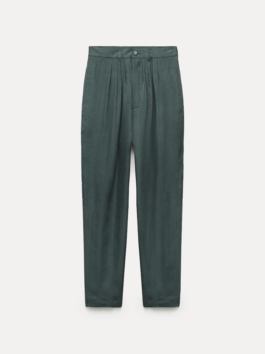 

ZARA Women Trousers, Na