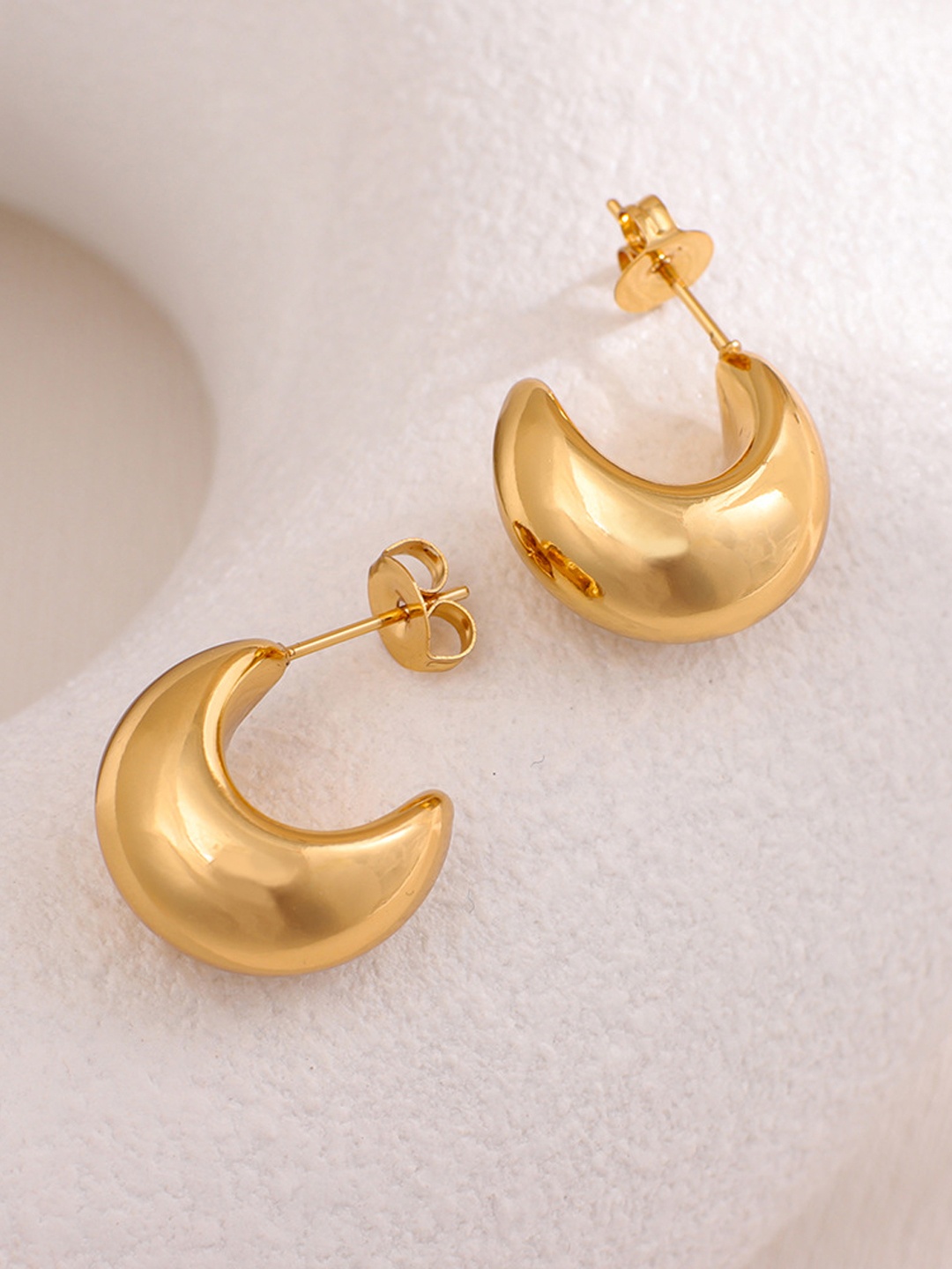 

FIMBUL Gold Plated Stainless Steel Classic Studs