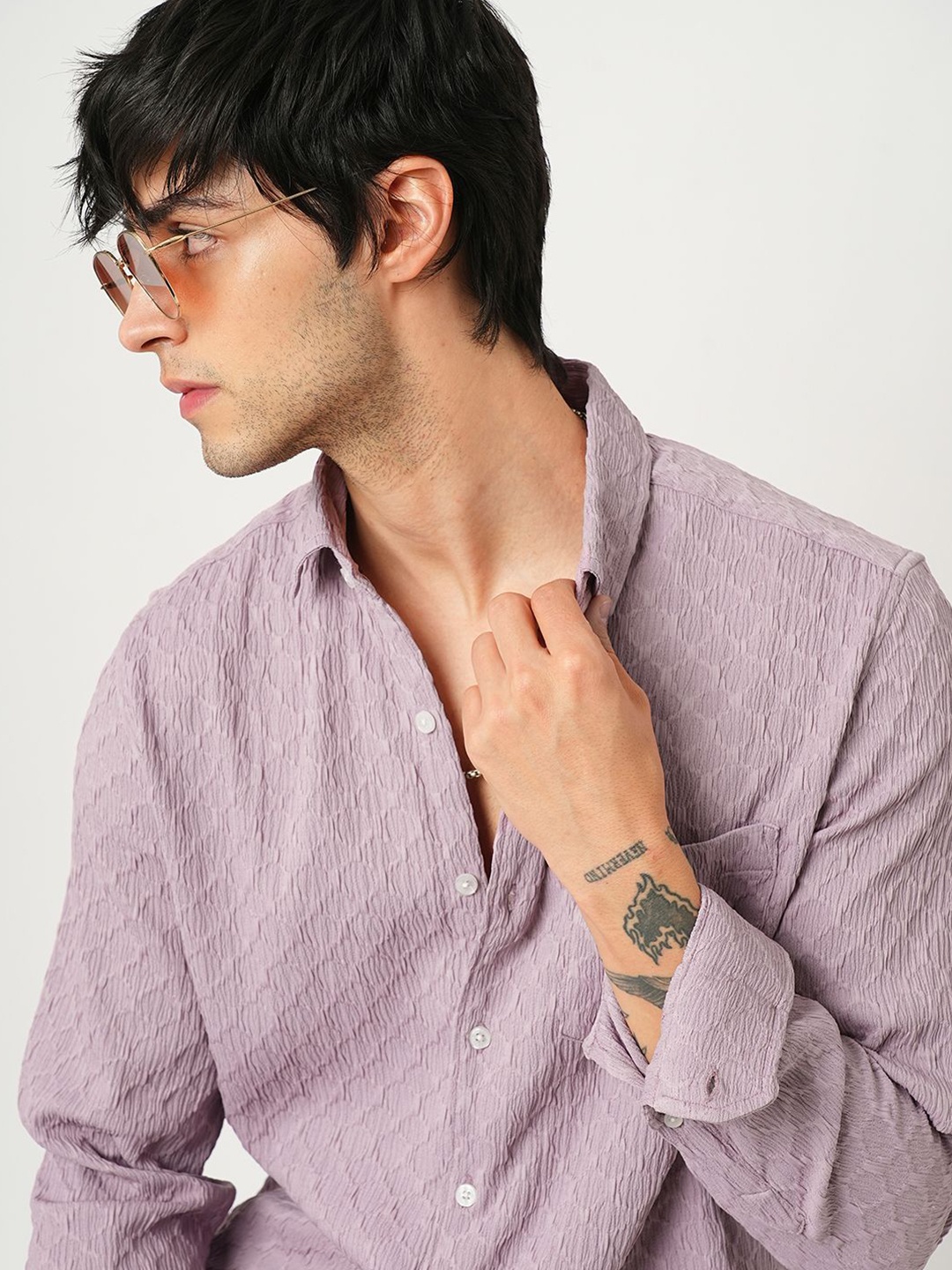 

VASTRADO Men Classic Cutaway Collar Textured Slim Fit Casual Shirt, Peach