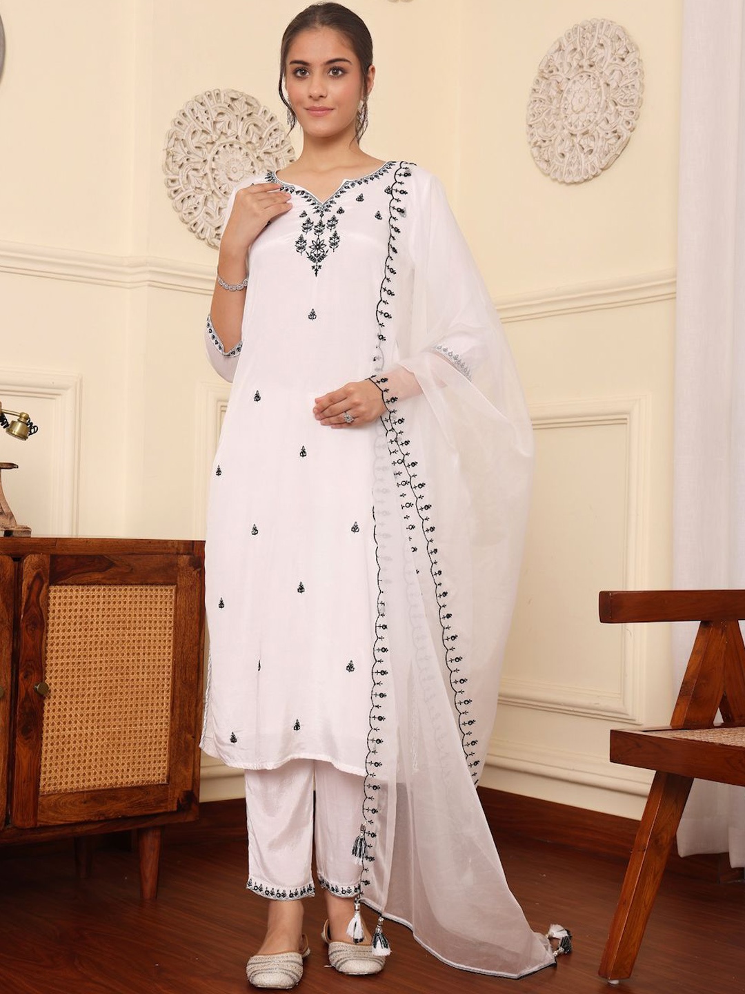

SAVI Floral Embroidered Straight Kurta With Trousers & With Dupatta, White