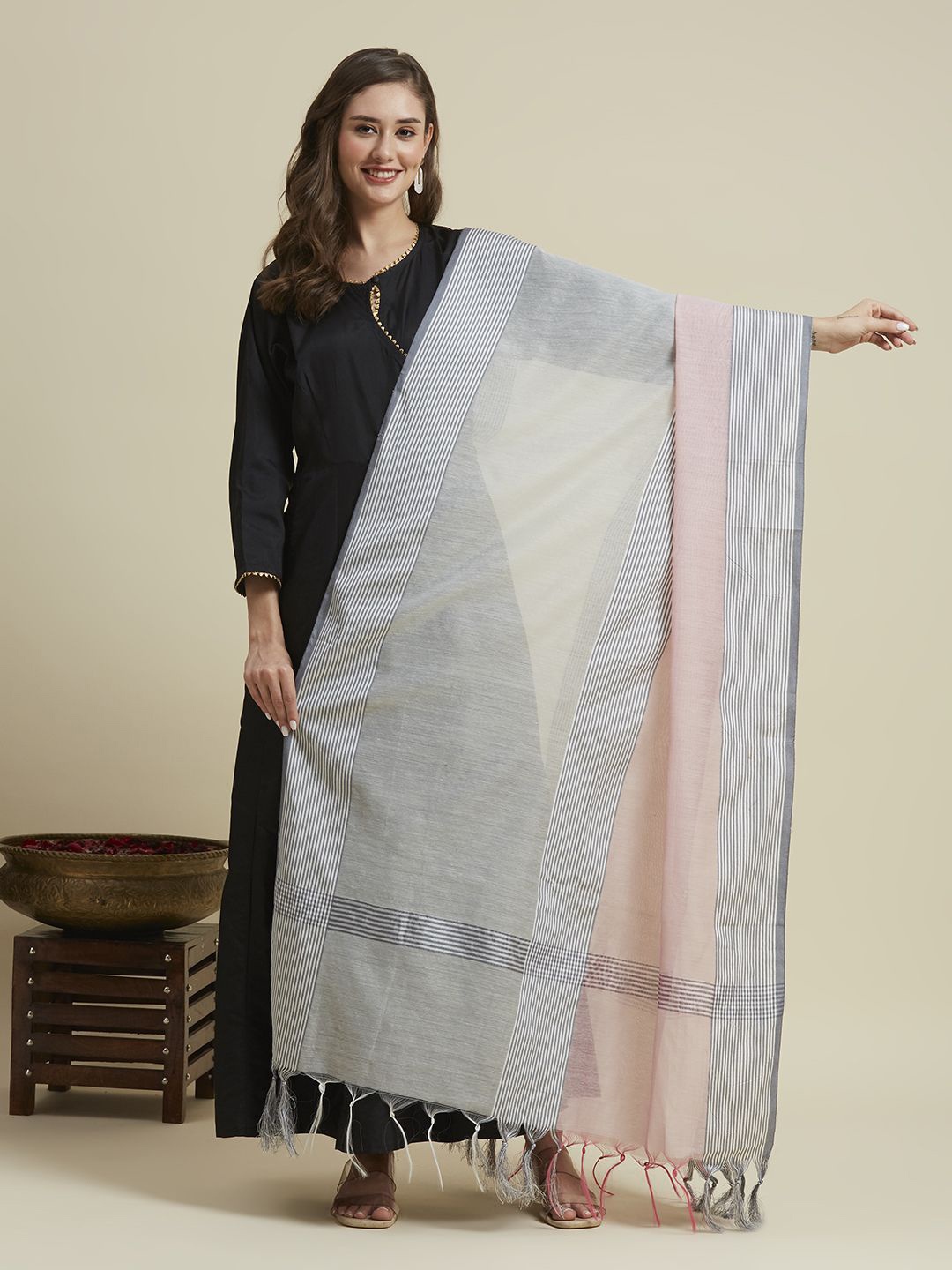 

Dupatta Bazaar Striped Chanderi Silk Dupatta, Grey
