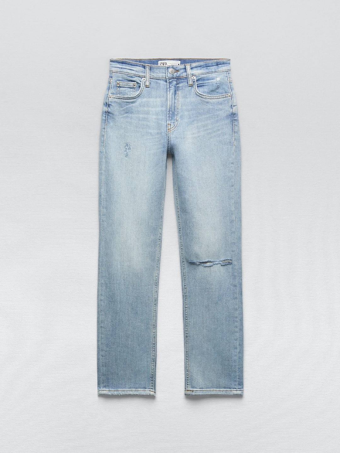 

ZARA Women Blue Jeans