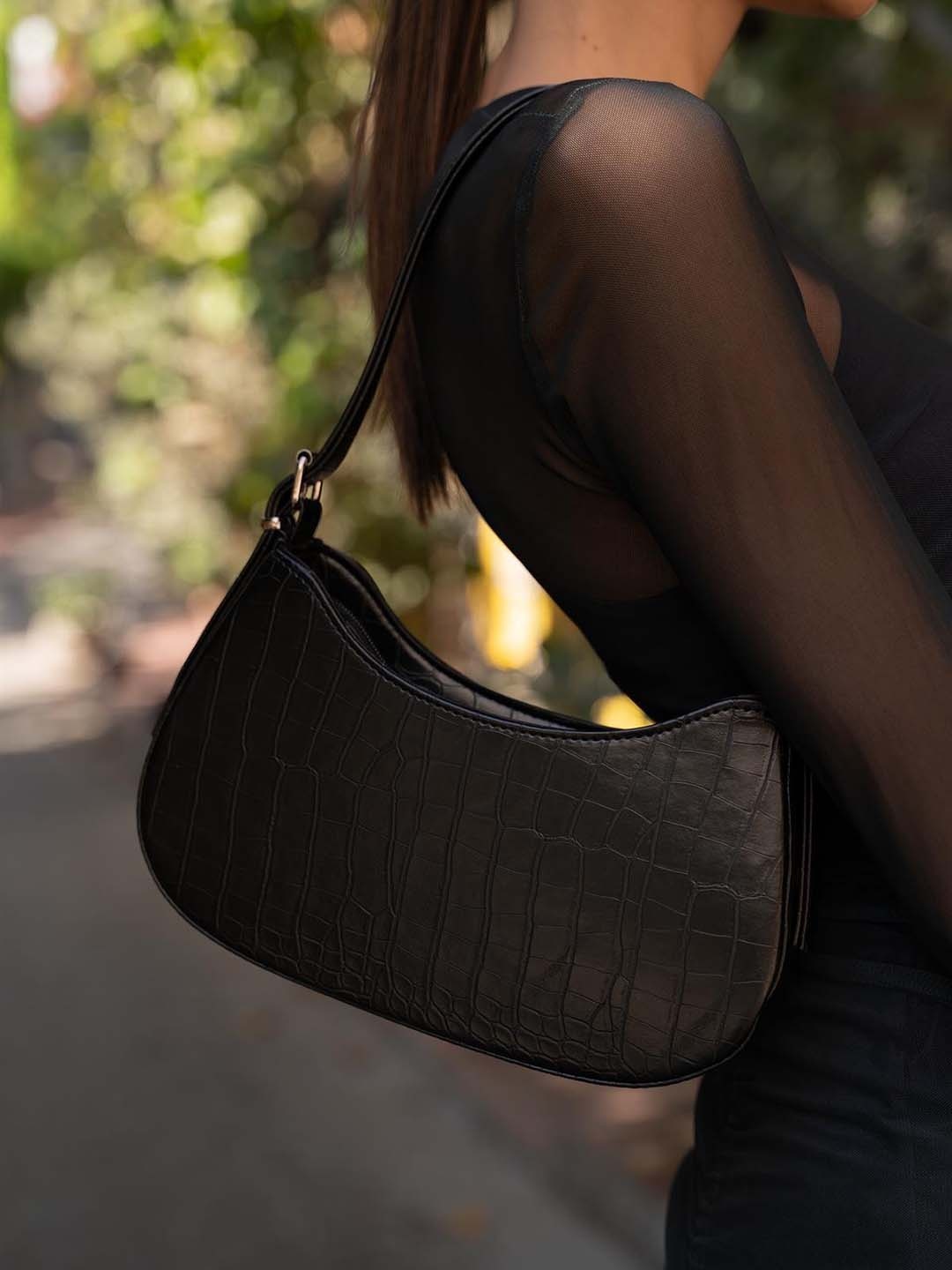 

madamra Women Textured Structured Shoulder Bag, Black