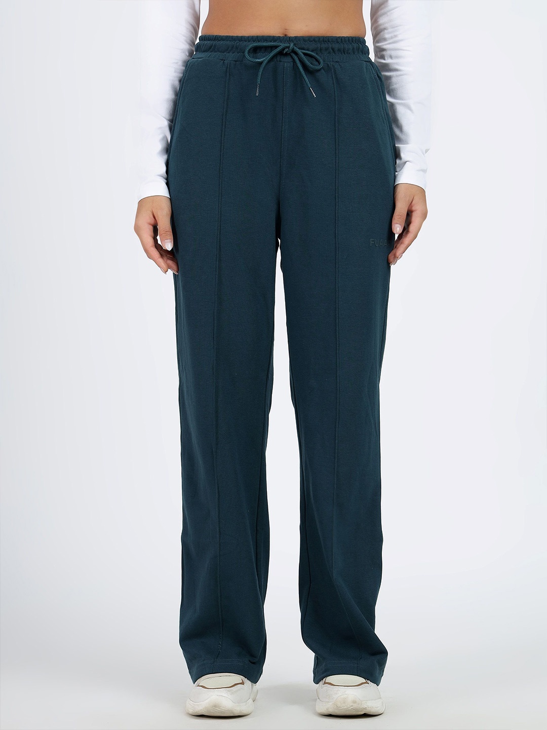 

FUAARK Women Mid Rise Training or Gym Regular Track Pants, Teal