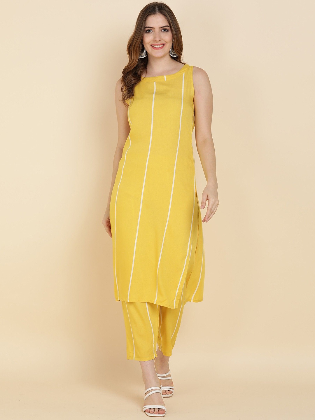 

JAI KURTIES Striped Woven Design Kurta With Trousers, Yellow