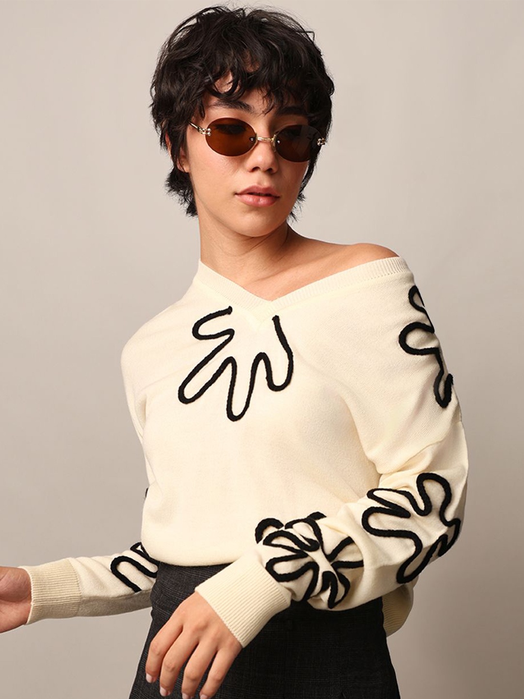 

ONLY Women Floral Self Design V-Neck Pullover Sweater, Cream