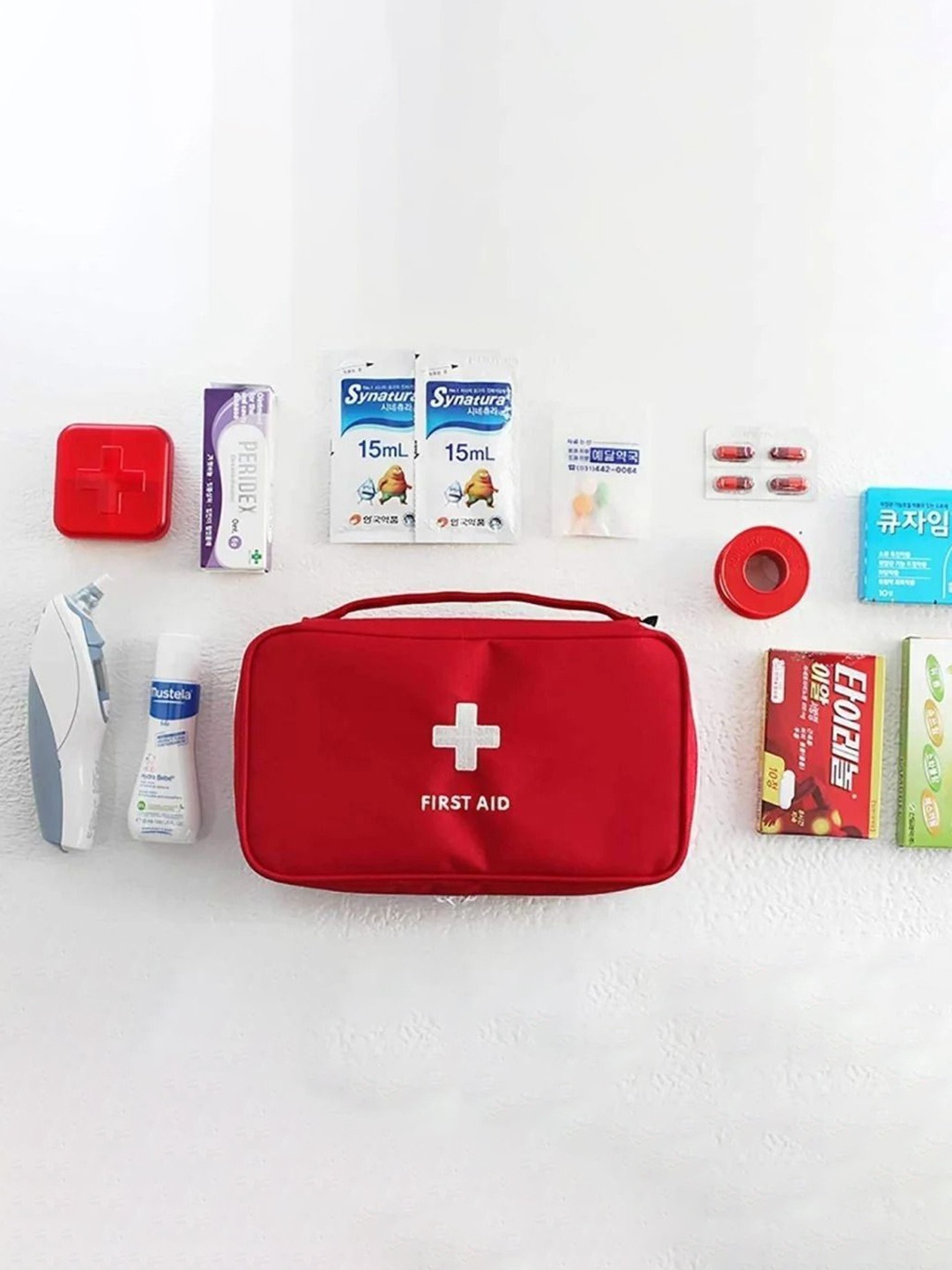

Awestuffs Unisex Solid First Aid Kit Emergency Pouch Travel Accessory, Red