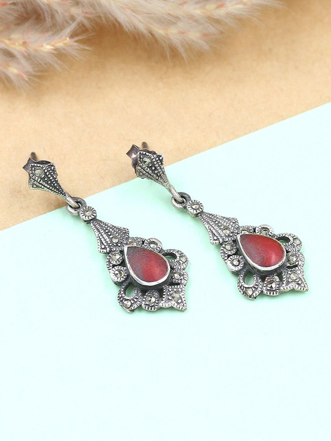 

SANGEETA BOOCHRA Silver Teardrop Shaped Faux Ruby Drop Earrings