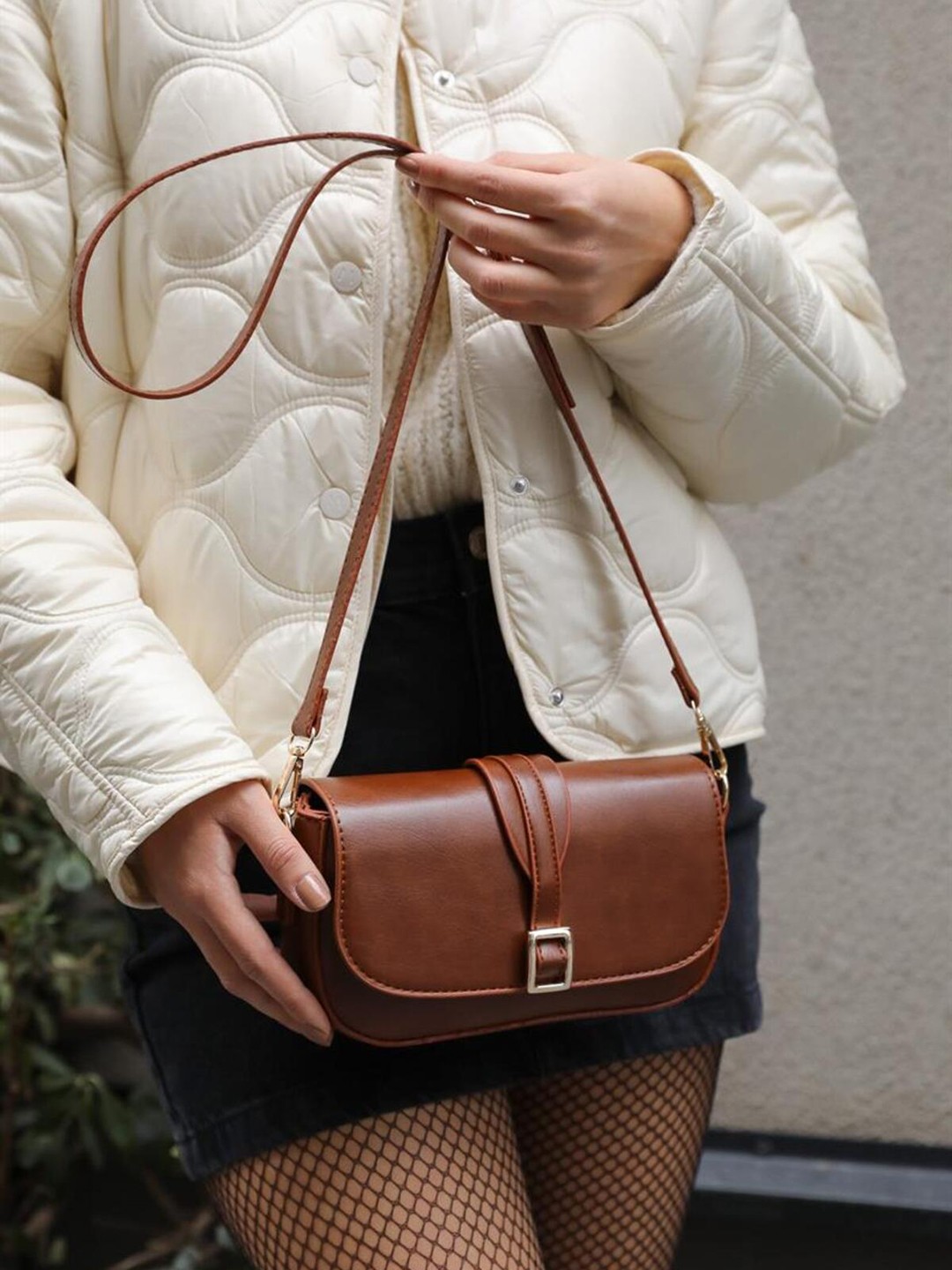 

madamra Women Structured Sling Bag, Tan
