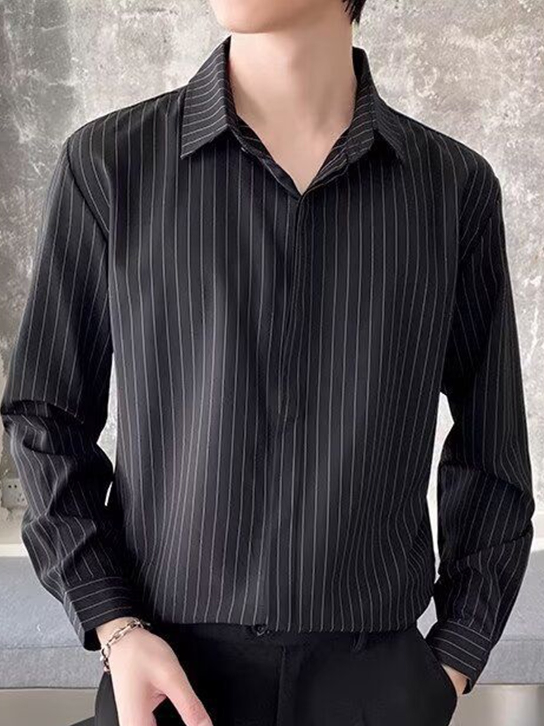 

StyleCast Men Spread Collar Vertical Striped Formal Shirt, Black