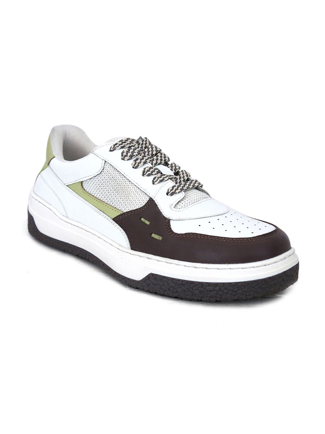 

mccoy Men Colourblocked Leather Sneakers, White