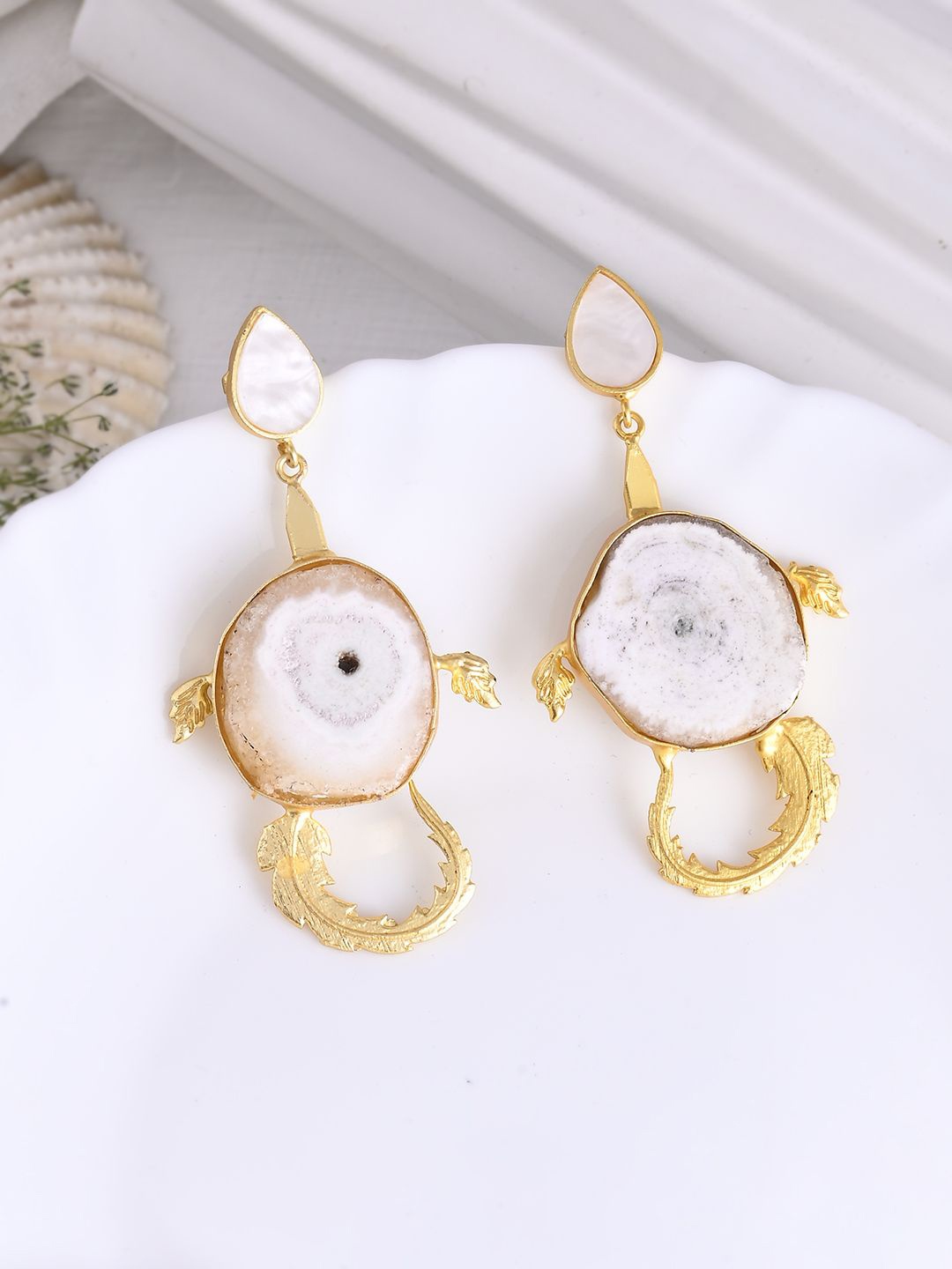 

DASTOOR Gold Plated Artificial Stones Studded Contemporary Drop Earrings