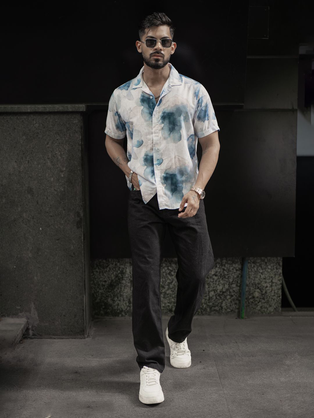 

Powerlook Men Spread Collar Abstract Printed Cotton Casual Shirt, White