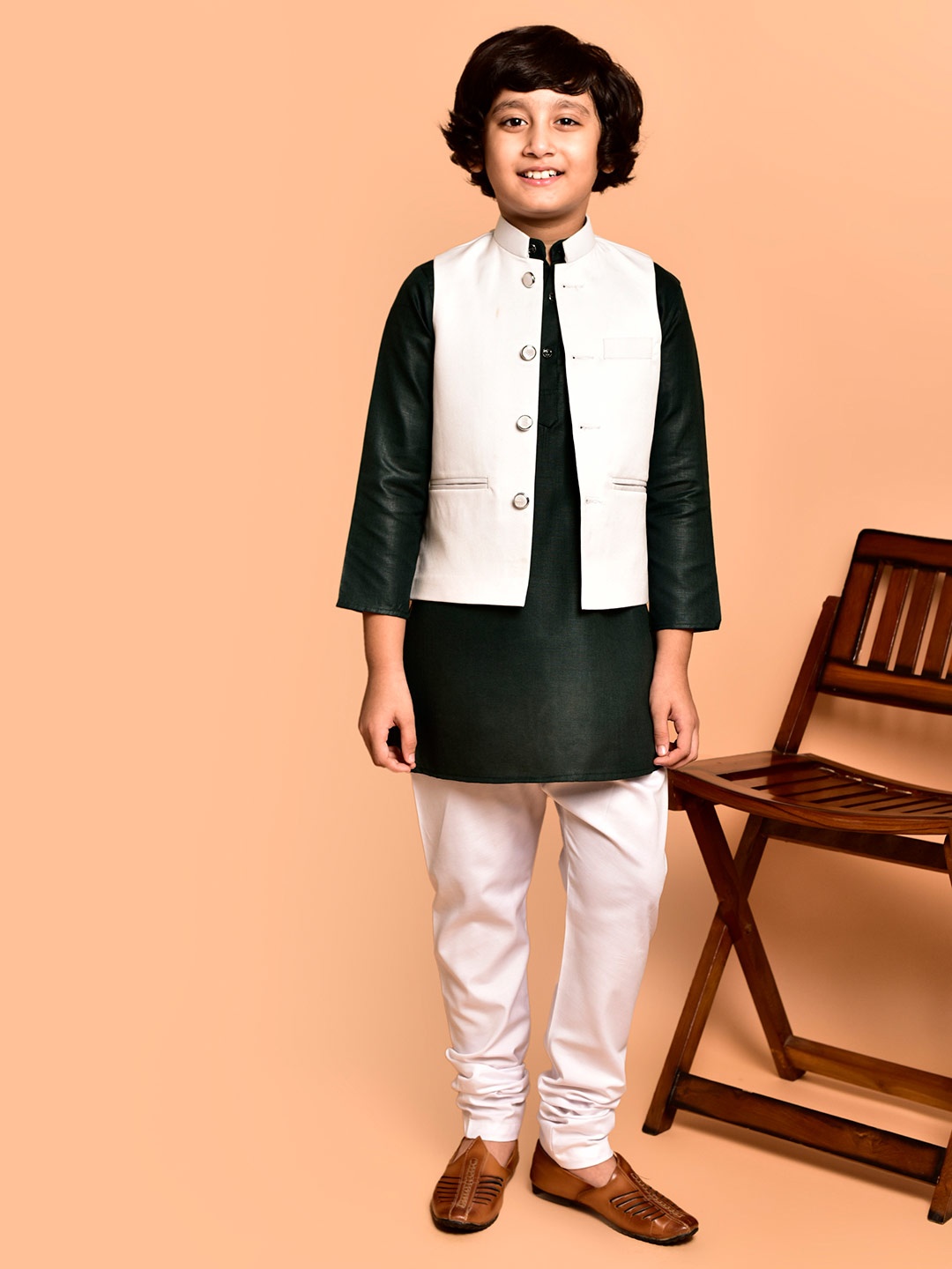 

PRINTCULTR Boys Mandarin Collar Regular Kurta with Churidar, Green