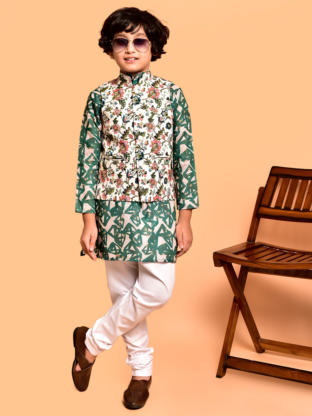 

PRINTCULTR Boys Printed Mandarin Collar Kurta With Churidar And Printed Nehru jacket, Green