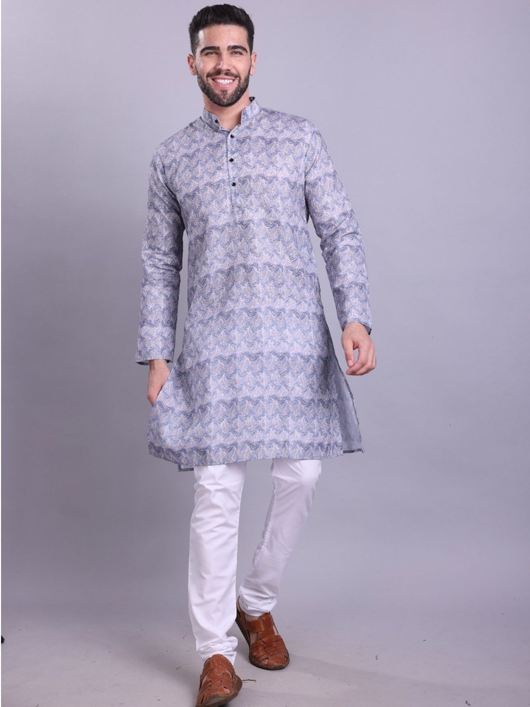 

ENCINO Men Thread Work Kurta, Grey