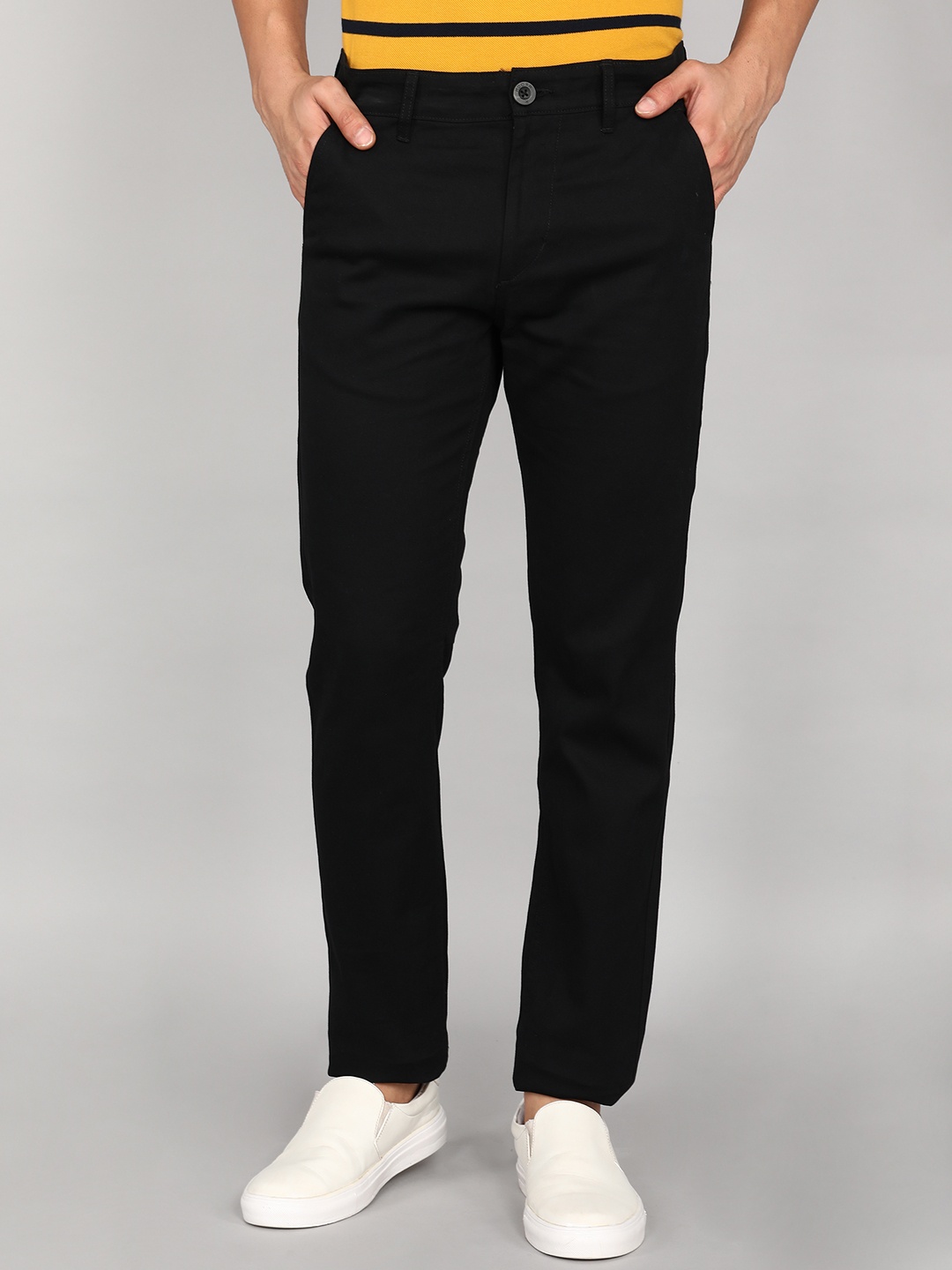 

WROGN Men Chinos Trousers, Black