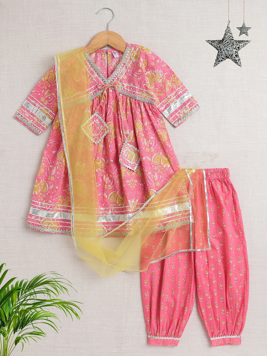 

The Magic Wand Girls Floral Printed Gotta Patti Anarkali Kurta with Salwar & Dupatta, Peach
