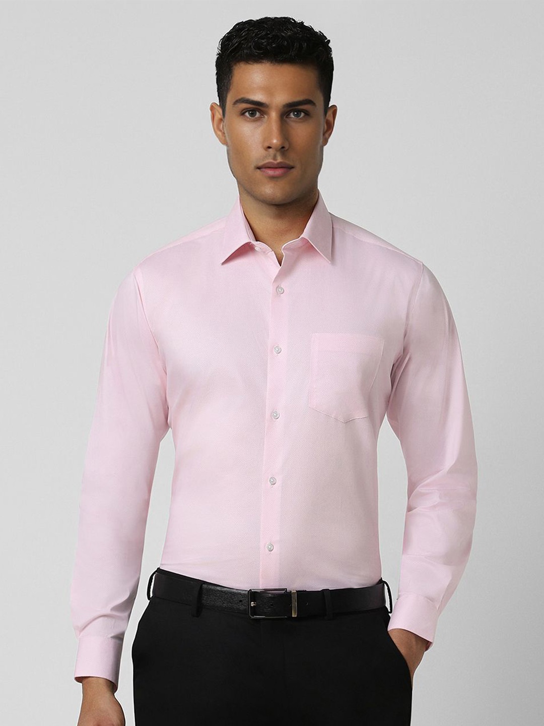 

Van Heusen Men Spread Collar Solid Cotton Slim Fit Formal Shirt, Pink