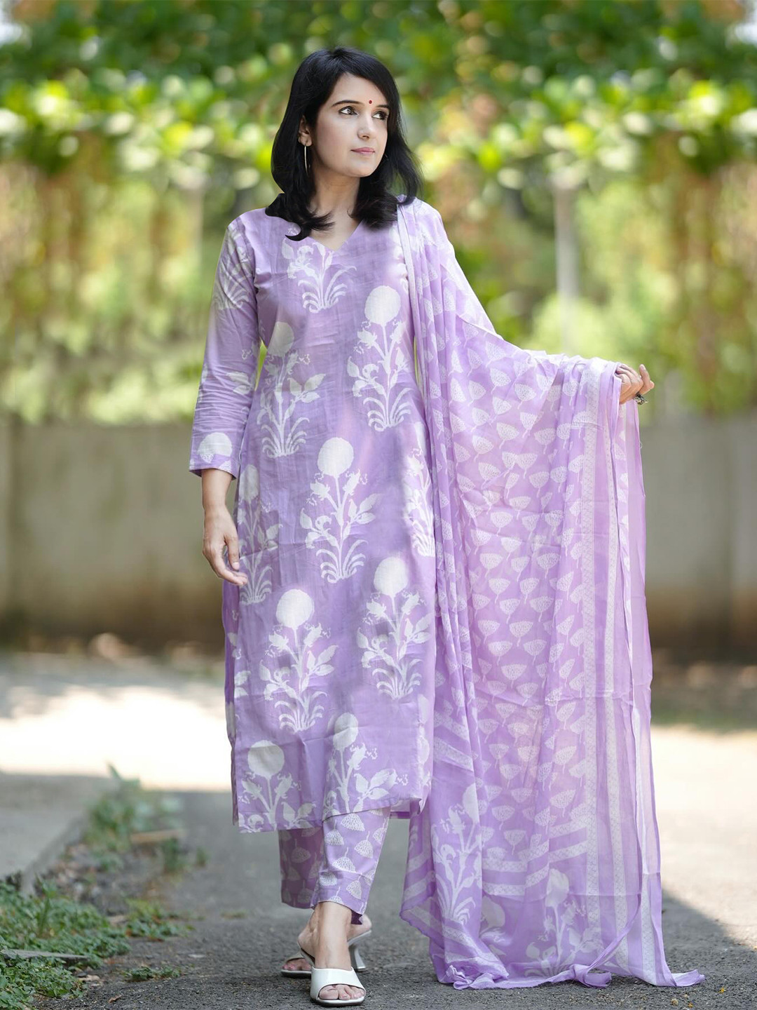 

Anni Designer Floral Printed V Neck Straight Kurta with Trousers & Dupatta, Purple