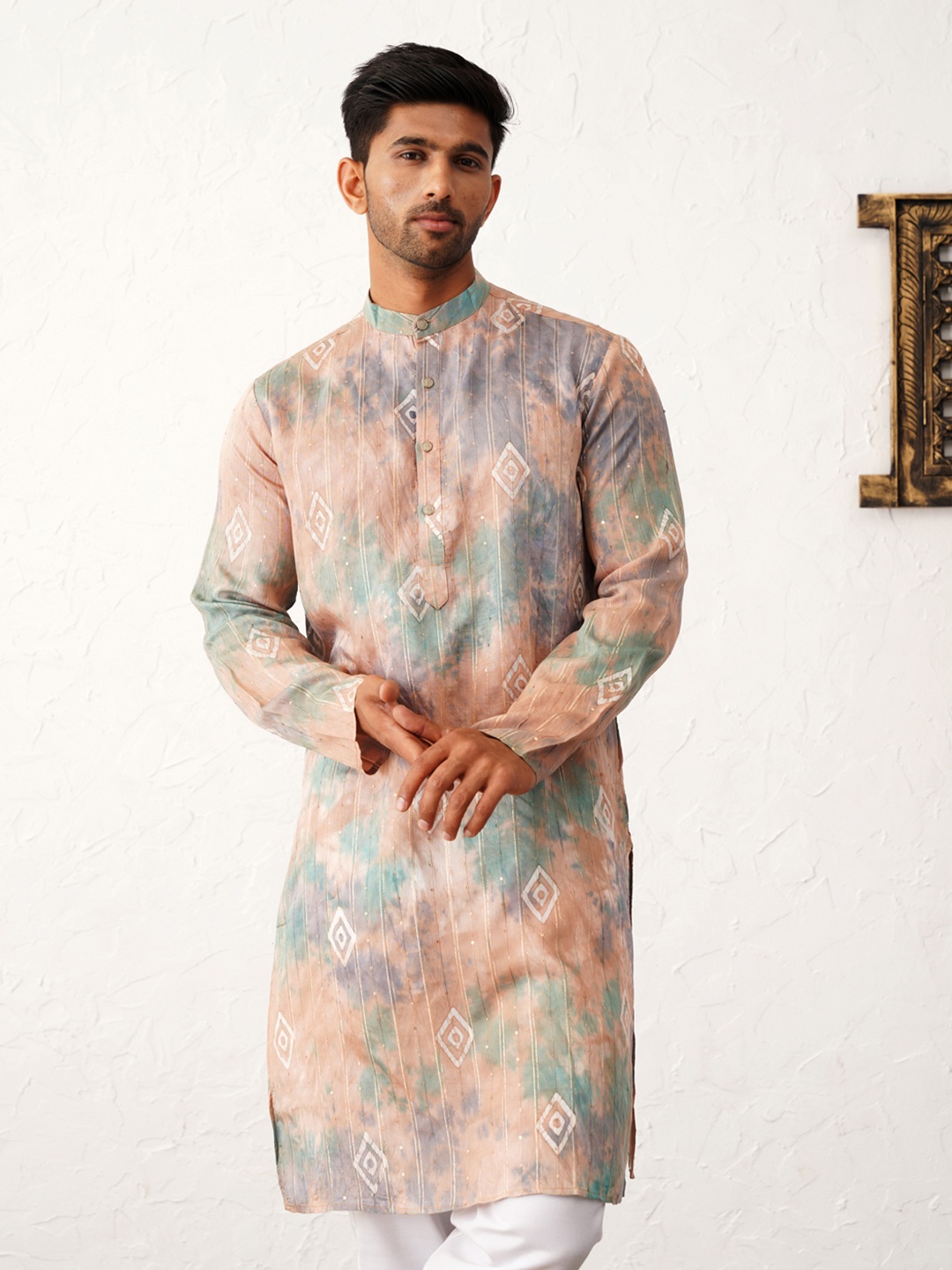 

Jompers Tie & Dyed Sequinned Mandarin Collar Kurta With Trousers, Peach